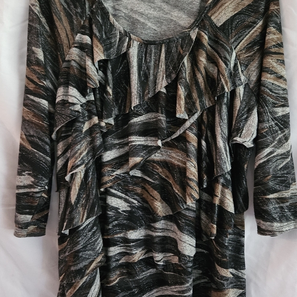 Element Multicolor Ruffle Blouse - Picture 1 of 2